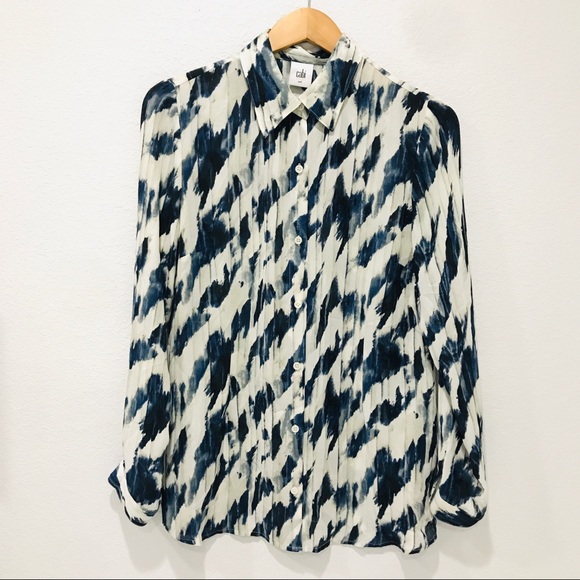 ‼️SOLD‼️ CAbi #3096 Moody Blues Blouse Long Sleeve - Picture 2 of 8